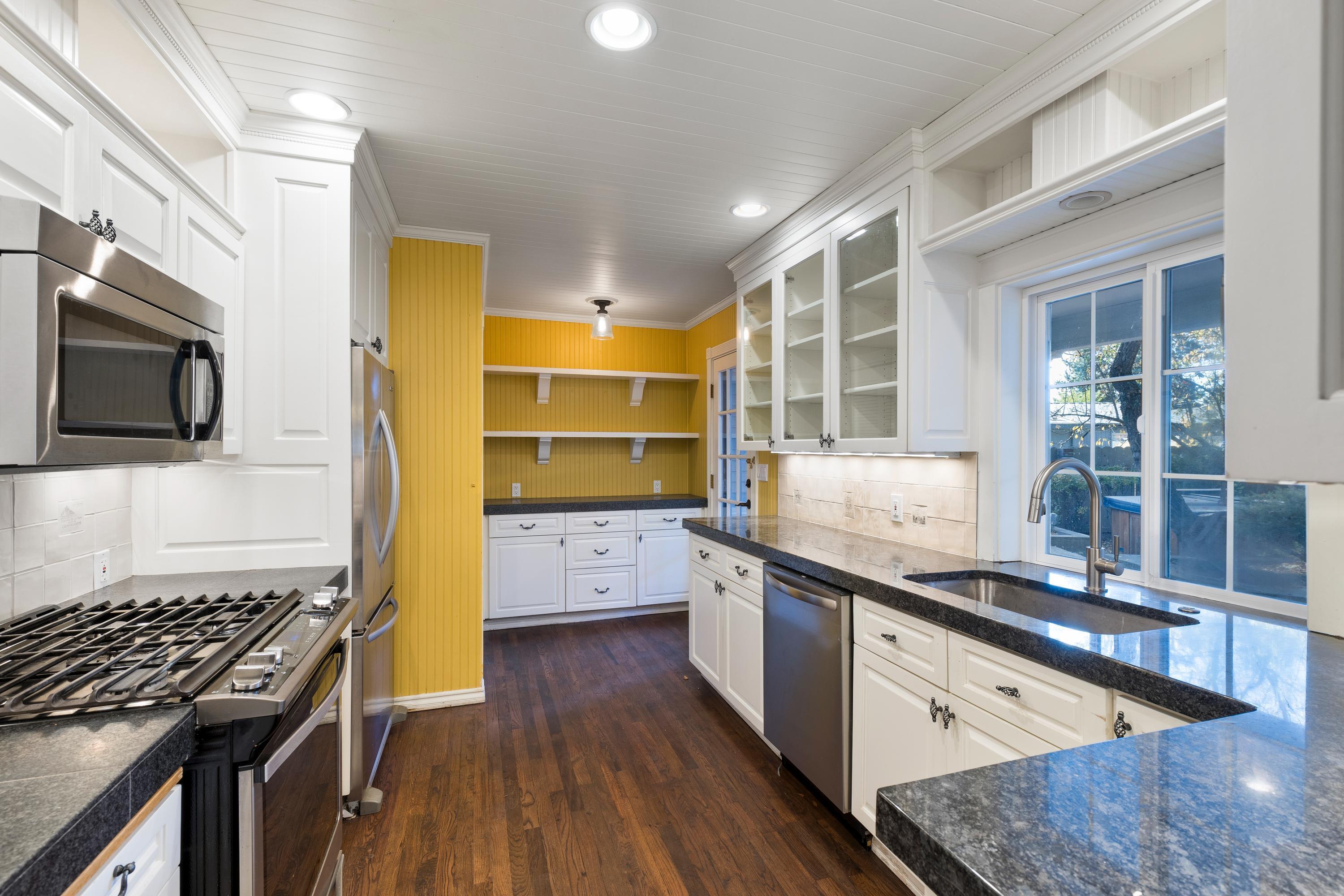 1717 Northwest Steidl Road Bend, OR 97703 - Photo 17 of 44 520A8945JennMontoyaPhotography