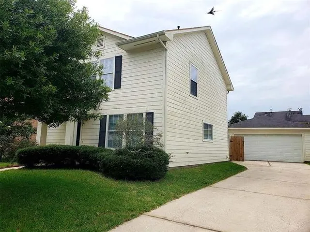 $1,600 | 819 Lightningbug Lane, Conroe, TX 77301