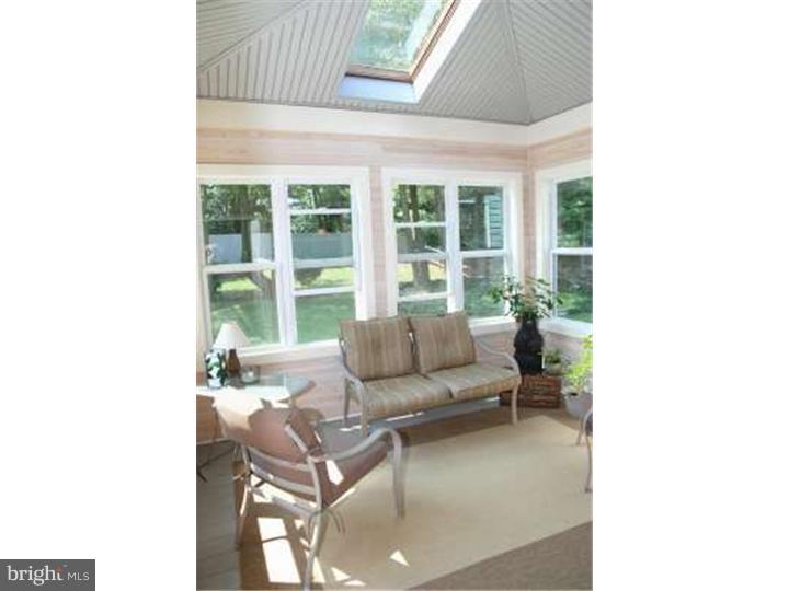 30 Timber Road Horsham, PA 19044 - Photo 7 of 21 Sun Room