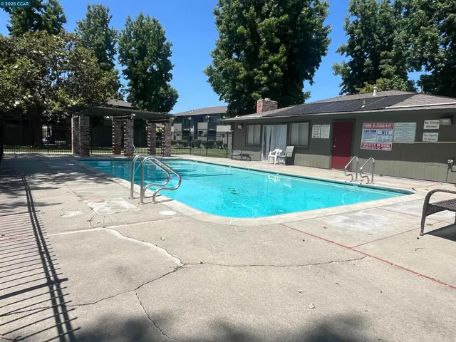 $199,000 | 1133 Meadow Lane, Unit 53, Concord, CA 94520