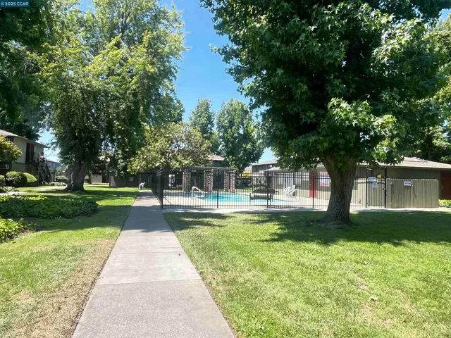 $199,000 | 1133 Meadow Lane, Unit 53, Concord, CA 94520