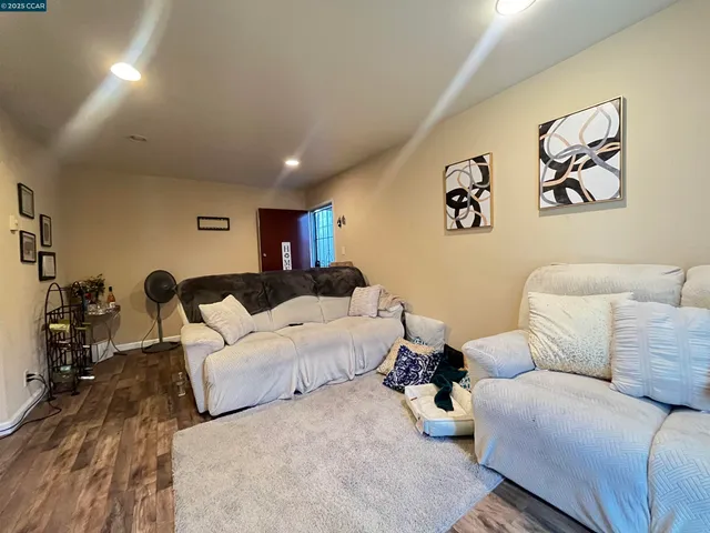 $199,000 | 1133 Meadow Lane, Unit 53, Concord, CA 94520