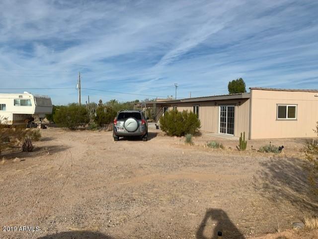 9026 North Page Road Florence, AZ 85132 - Photo 2 of 18 Room to move