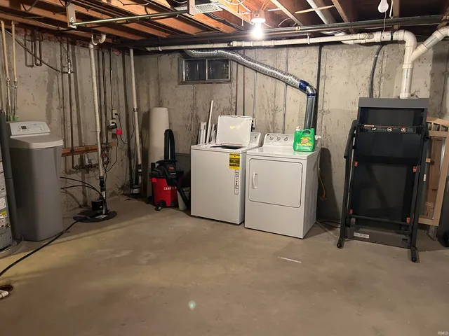 $209,900 | 5912 Lansdown Boulevard, South Bend, IN 46614