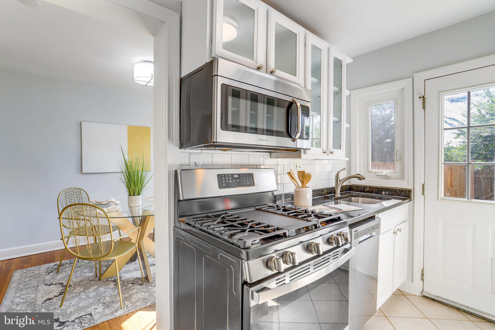 4766 21st Road North Arlington, VA 22207 - Photo 12 of 41 Stainless appliances