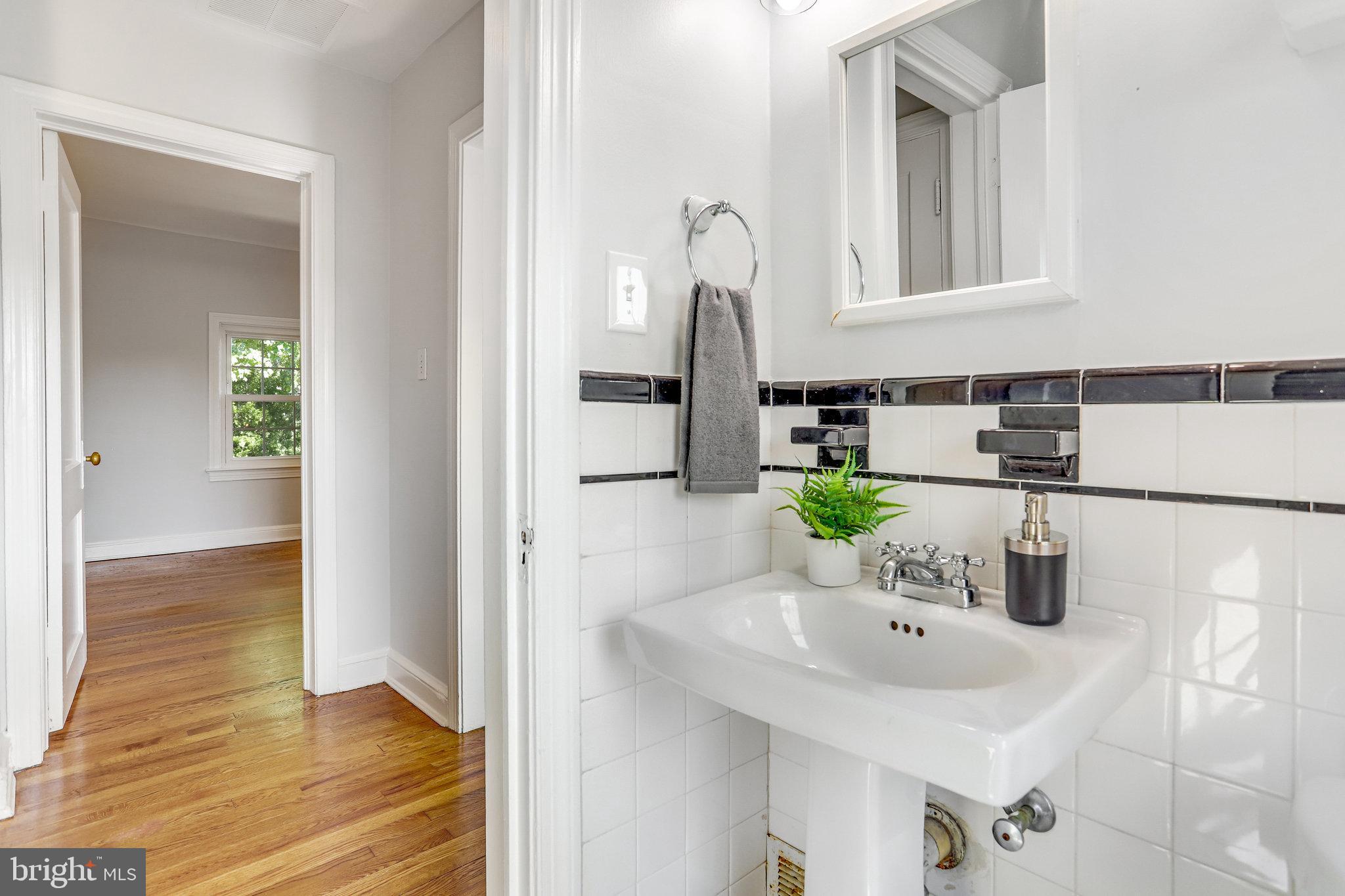 4766 21st Road North Arlington, VA 22207 - Photo 20 of 41
