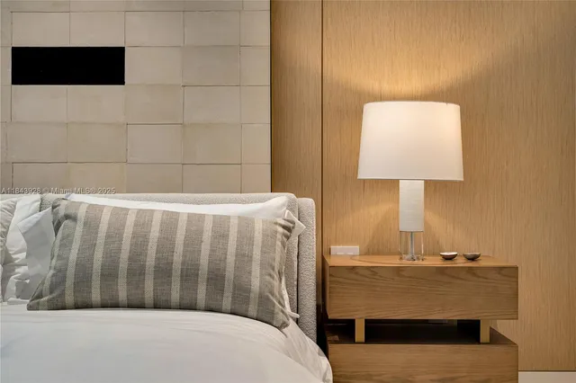 $8,900,000 | 620 Ocean Boulevard, Golden Beach, FL 33160