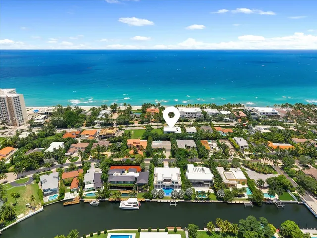 $8,900,000 | 620 Ocean Boulevard, Golden Beach, FL 33160