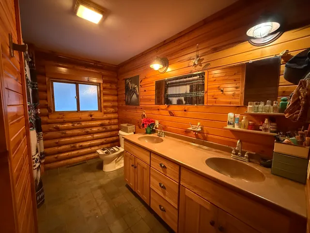 $299,999 | 9320 North 600th Avenue, Hennepin, IL 61327