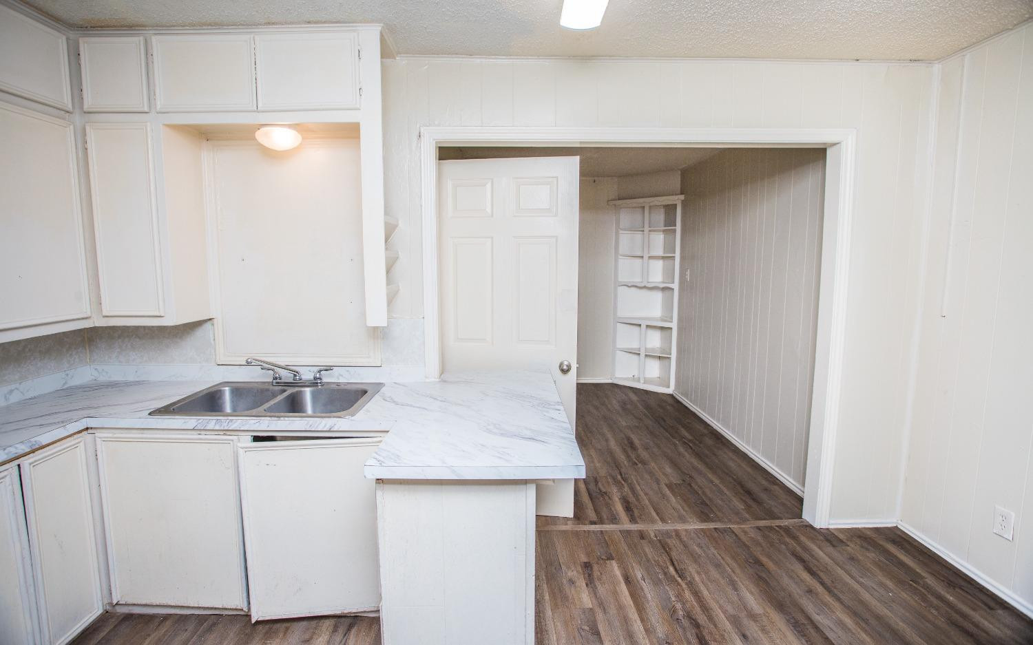 307 Waco Avenue Lubbock, TX 79415 - Photo 10 of 30 Photo 10