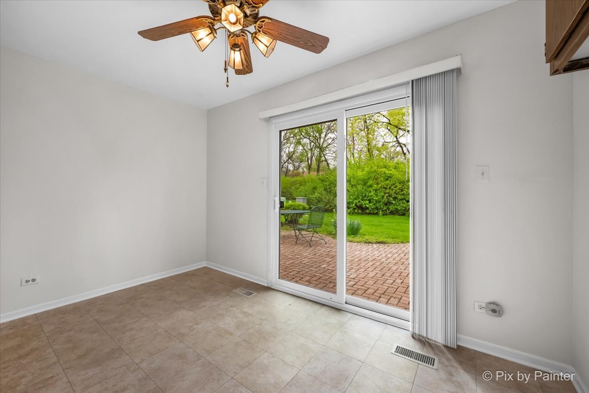 20 Red Oak Trail Cary, IL 60013 - Photo 14 of 27 a view of an empty room with a window