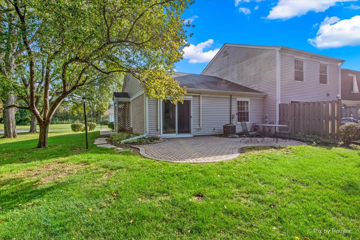 20 Red Oak Trail Cary, IL 60013 - Photo 24 of 27 a front view of house with yard and green space