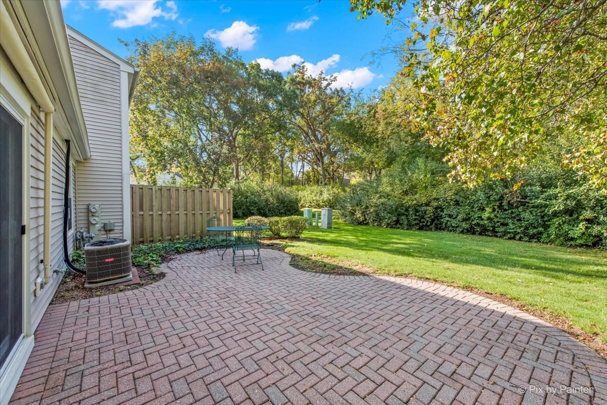 20 Red Oak Trail Cary, IL 60013 - Photo 26 of 27 a view of a park with large trees
