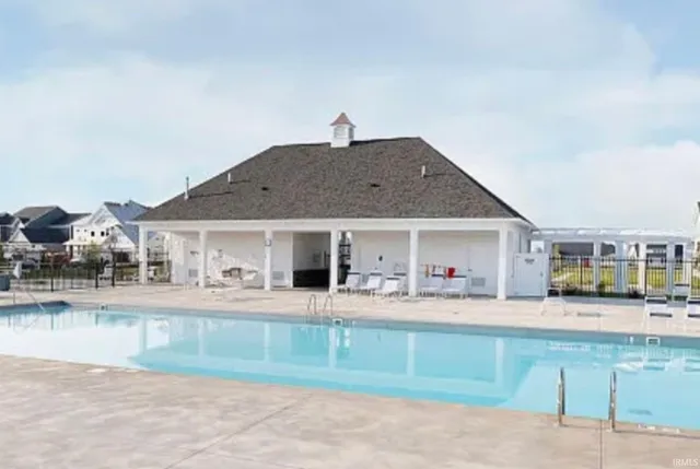 $315,000 | 917 Tuxedo Drive, Westfield, IN 46074