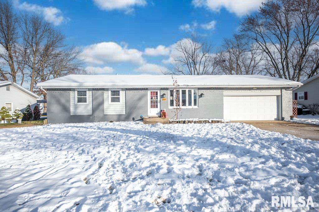 308 Paris Avenue Morton, IL 61550 - Photo 1 of 54