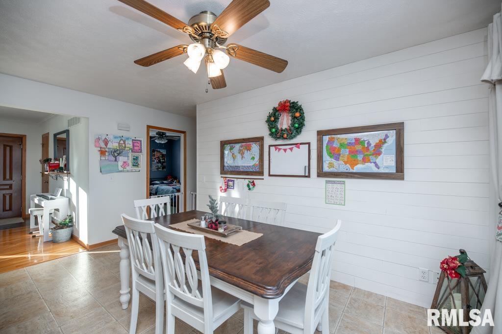 308 Paris Avenue Morton, IL 61550 - Photo 11 of 54