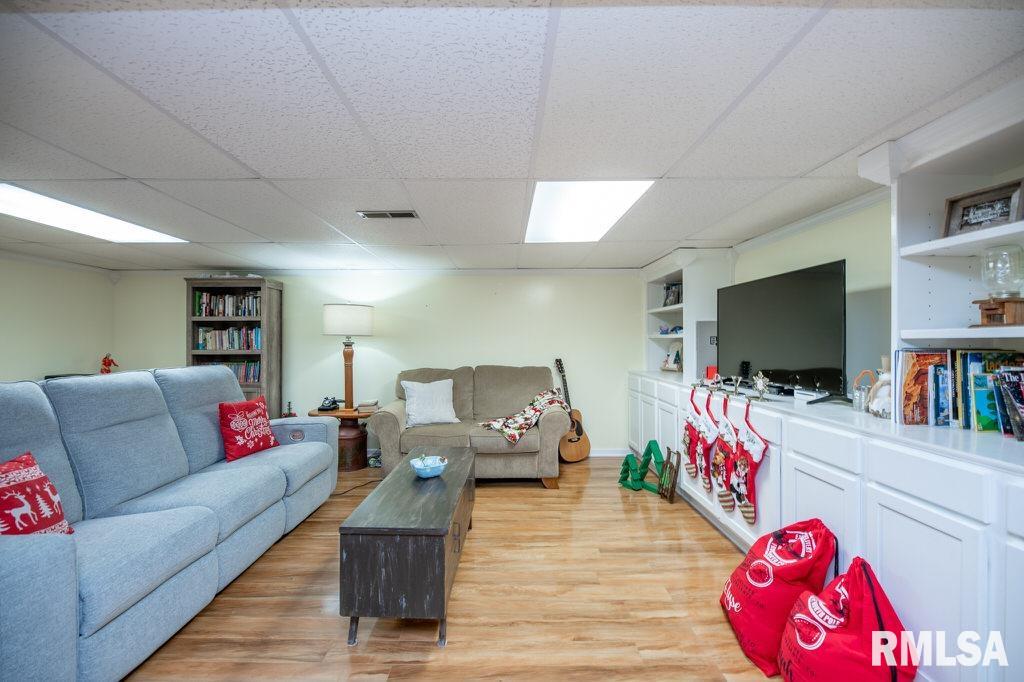 308 Paris Avenue Morton, IL 61550 - Photo 33 of 54