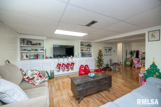 $259,900 | 308 Paris Avenue, Morton, IL 61550