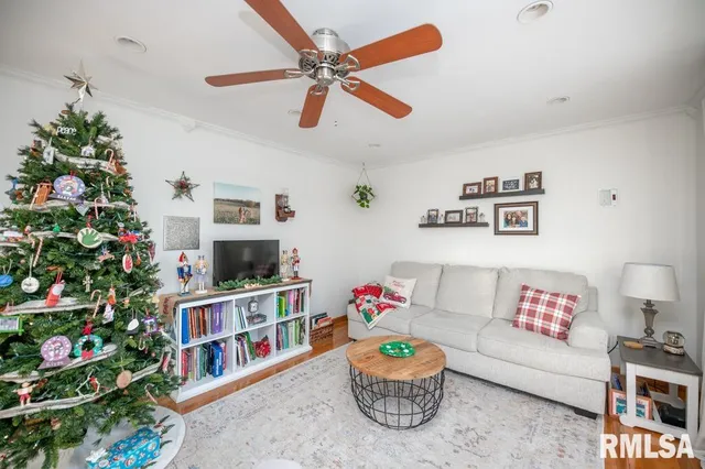 $259,900 | 308 Paris Avenue, Morton, IL 61550