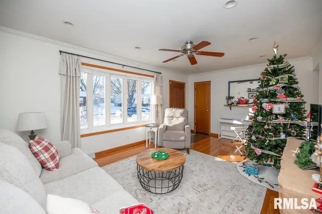 $259,900 | 308 Paris Avenue, Morton, IL 61550