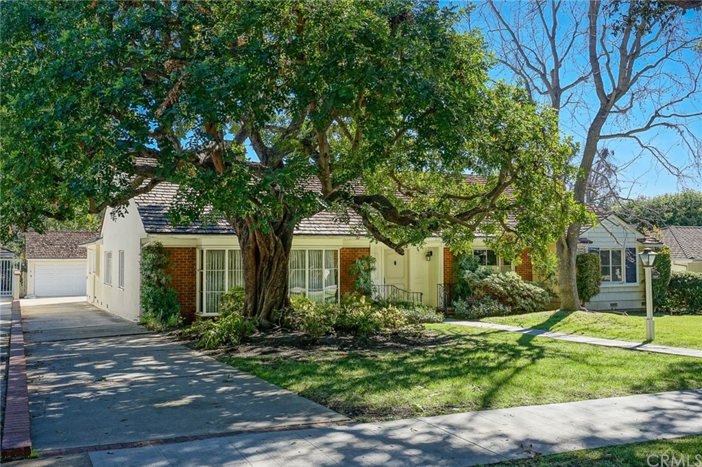 1364 Wembley Road San Marino, CA 91108 - Photo 2 of 7 front view