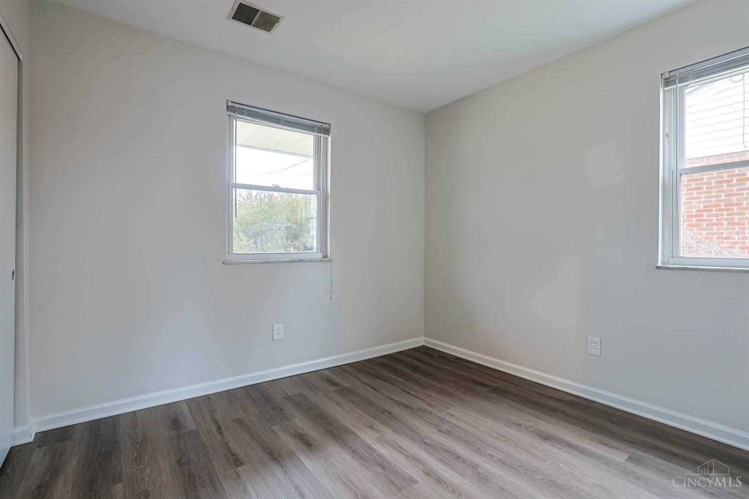 238 Diston Lane Cincinnati, OH 45246 - Photo 21 of 30