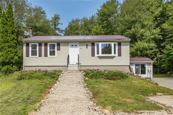 $525,000 | 1653 Snake Hill Road, Glocester, RI 02857