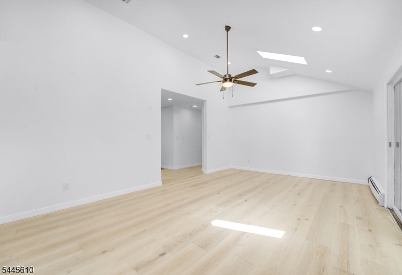306 Warrenville Road Green Brook, NJ 08812 - Photo 22 of 37