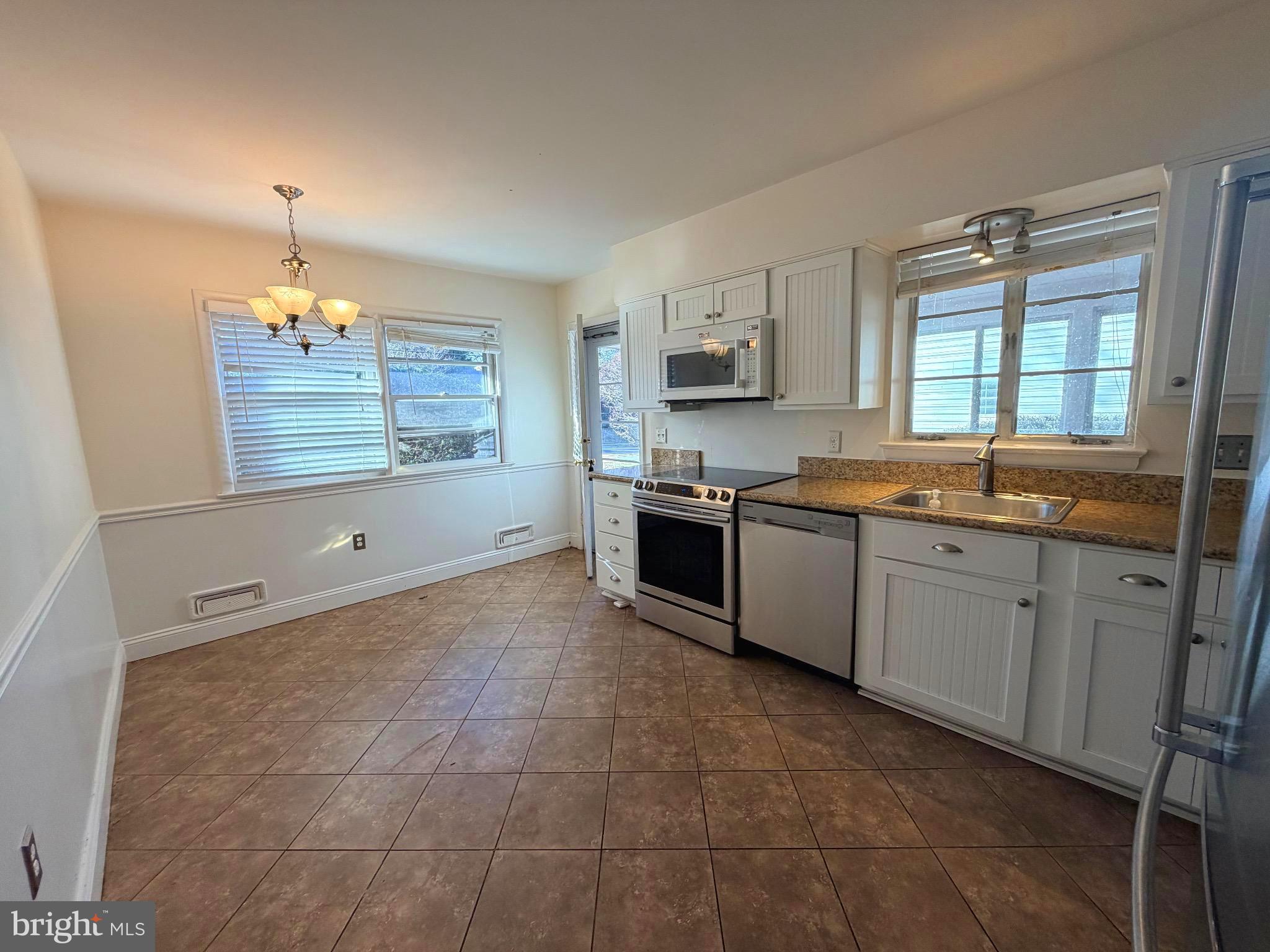 6426 Noble Drive McLean, VA 22101 - Photo 7 of 13