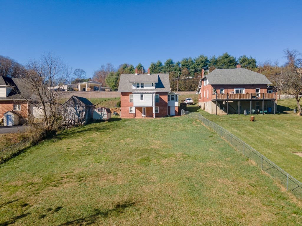 611 Glendale Road Galax, VA 24333 - Photo 16 of 64 Gallery Image 16