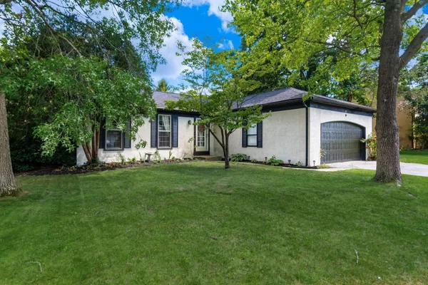 $339,900 | 127 Leawood Drive, Delaware, OH 43015