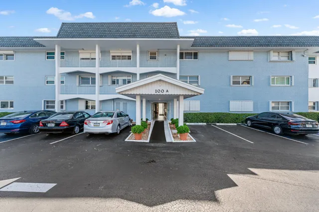 a car parked in front of a building