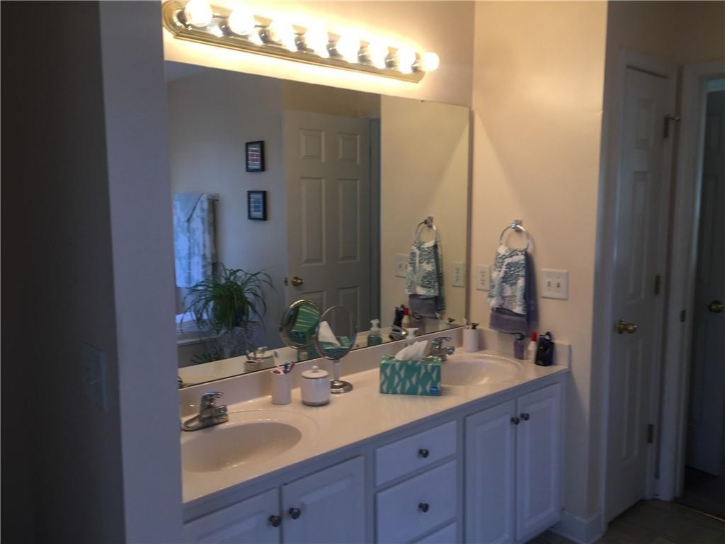 712 Thompson Road Graham, NC 27253 - Photo 14 of 22 Gallery Image 14
