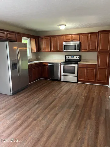 $2,000 | 148 Green Pond Road, Johnson City, TN 37604