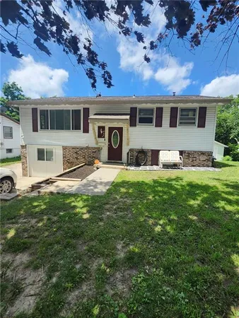 $199,900 | 406 South Vassar Avenue, Sugar Creek, MO 64054
