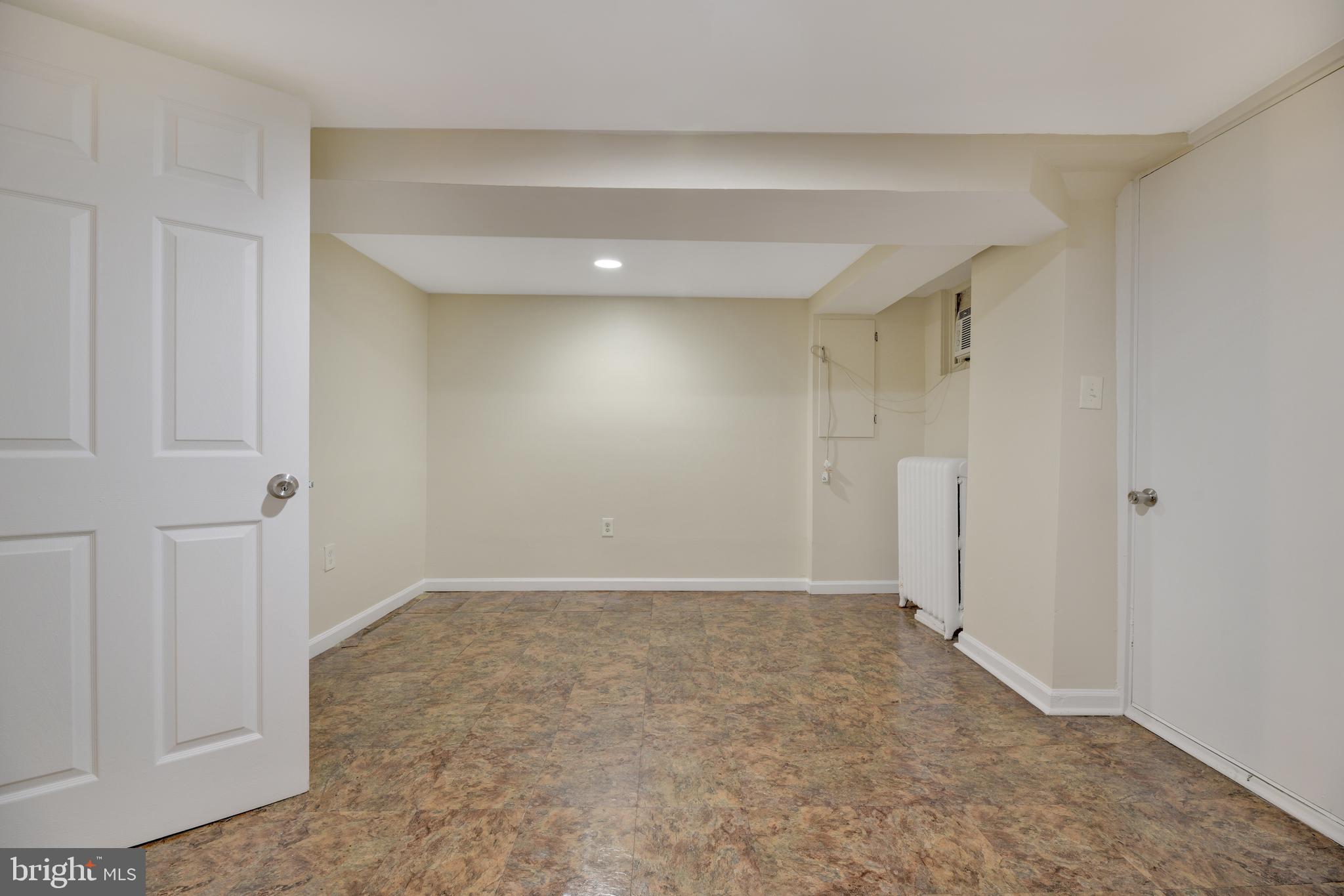 618 Columbia Road Northwest Washington, DC 20001 - Photo 12 of 15
