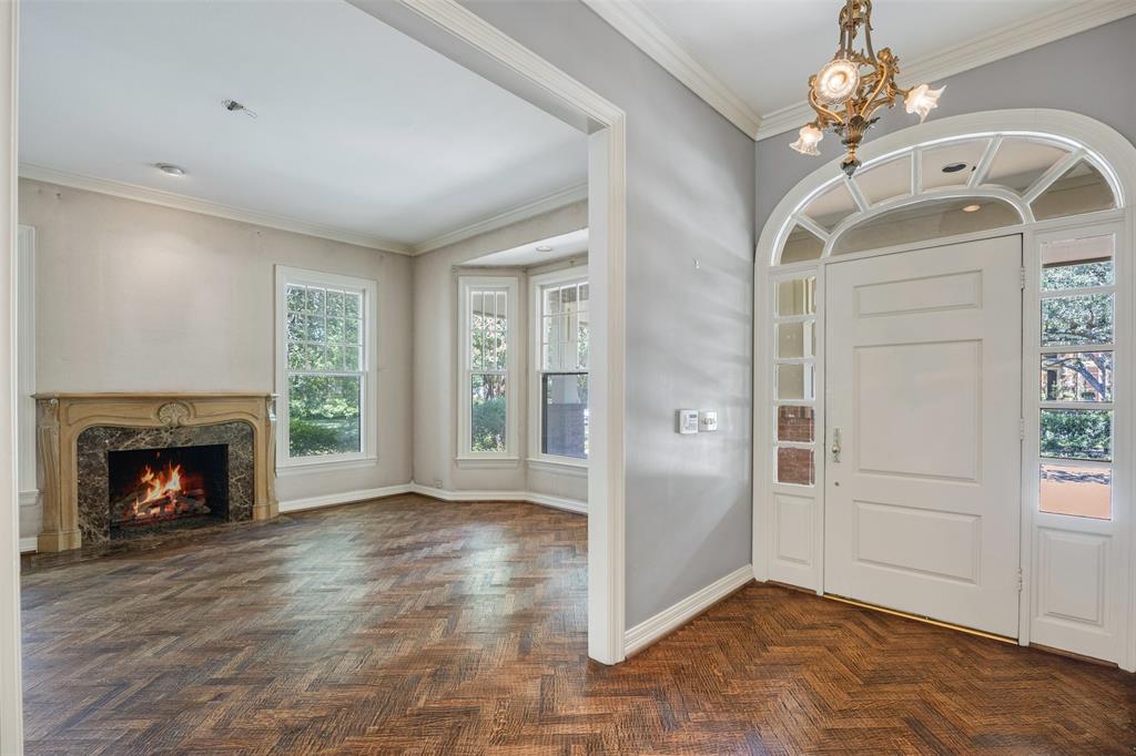 5548 Falls Road Dallas, TX 75220 - Photo 3 of 21 Gallery Image 3