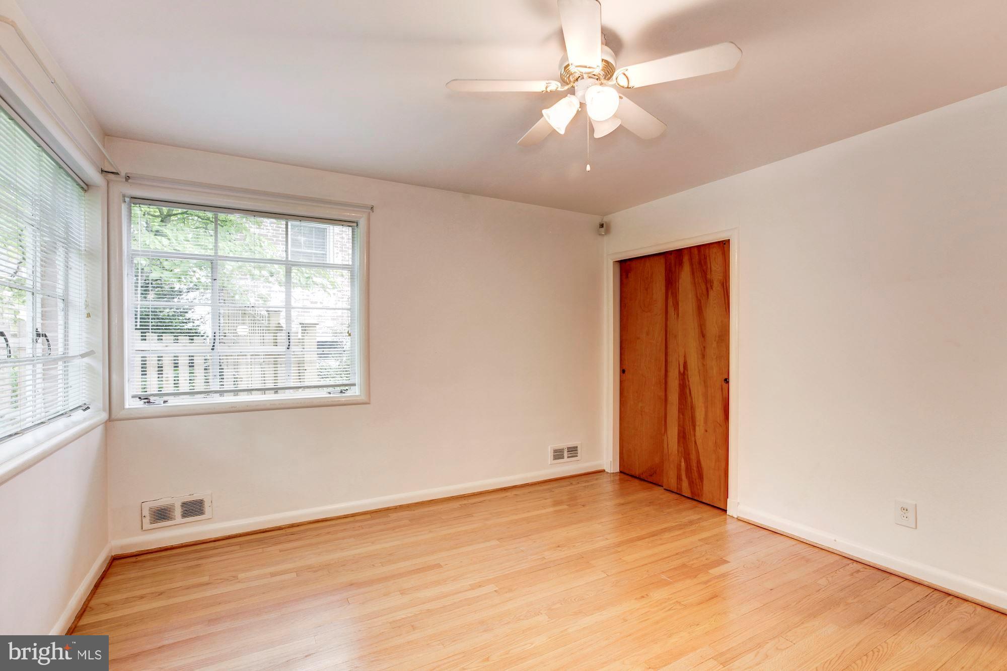 4625 Edgefield Road Bethesda, MD 20814 - Photo 16 of 27 Bedroom