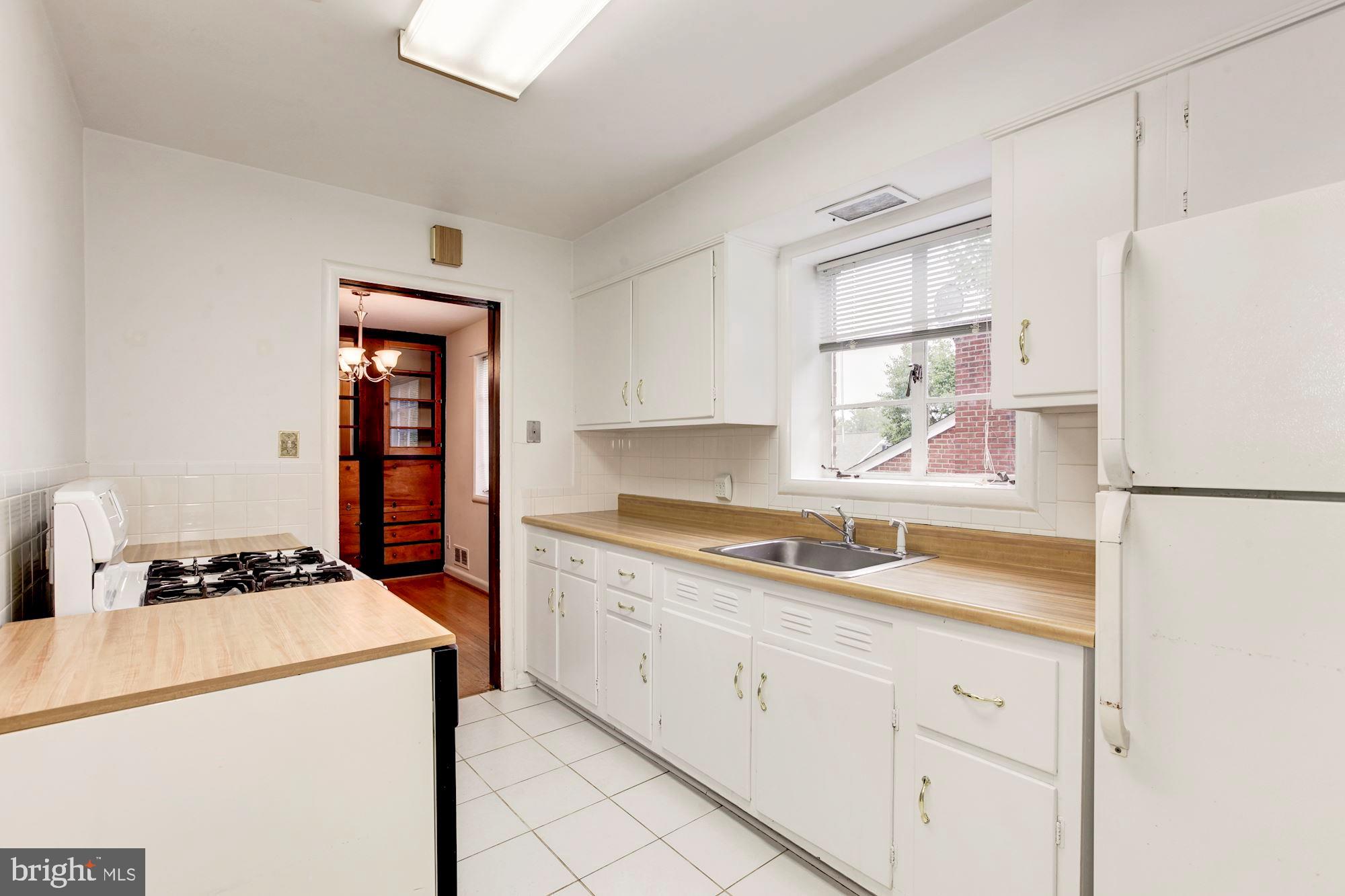 4625 Edgefield Road Bethesda, MD 20814 - Photo 8 of 27 Another perspective of the kitchen