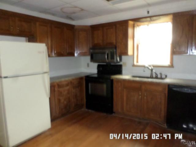 1104 Applebutter Road Bethlehem, PA 18015 - Photo 2 of 22 Gallery Image 2