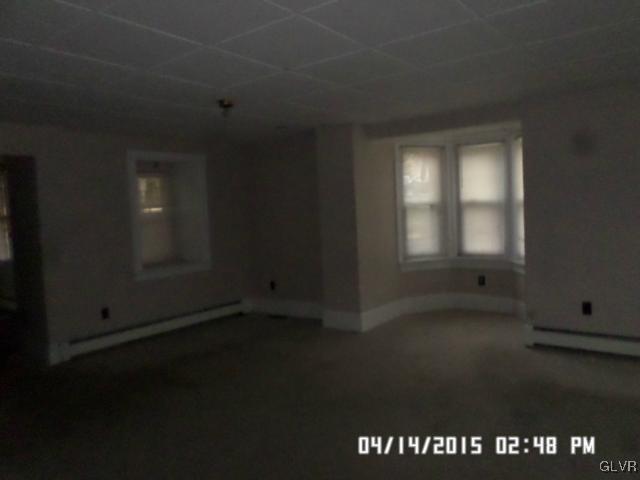 1104 Applebutter Road Bethlehem, PA 18015 - Photo 7 of 22 Gallery Image 7
