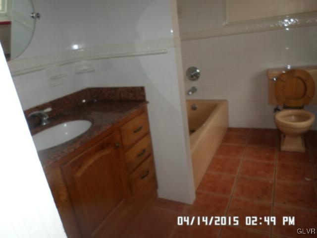 1104 Applebutter Road Bethlehem, PA 18015 - Photo 8 of 22 Gallery Image 8