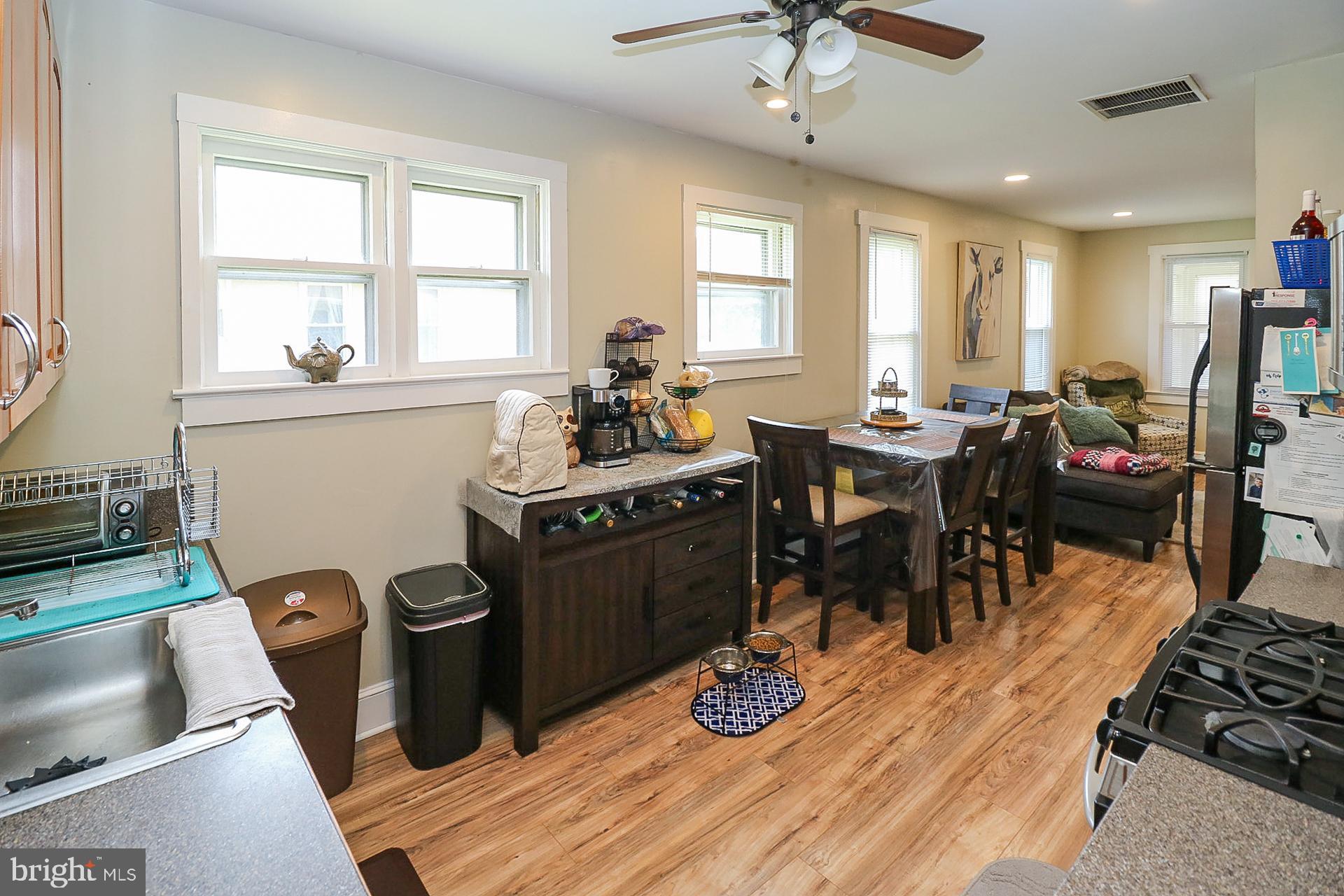 8349 Stow Road Pennsauken, NJ 08110 - Photo 9 of 32 Gallery Image 9