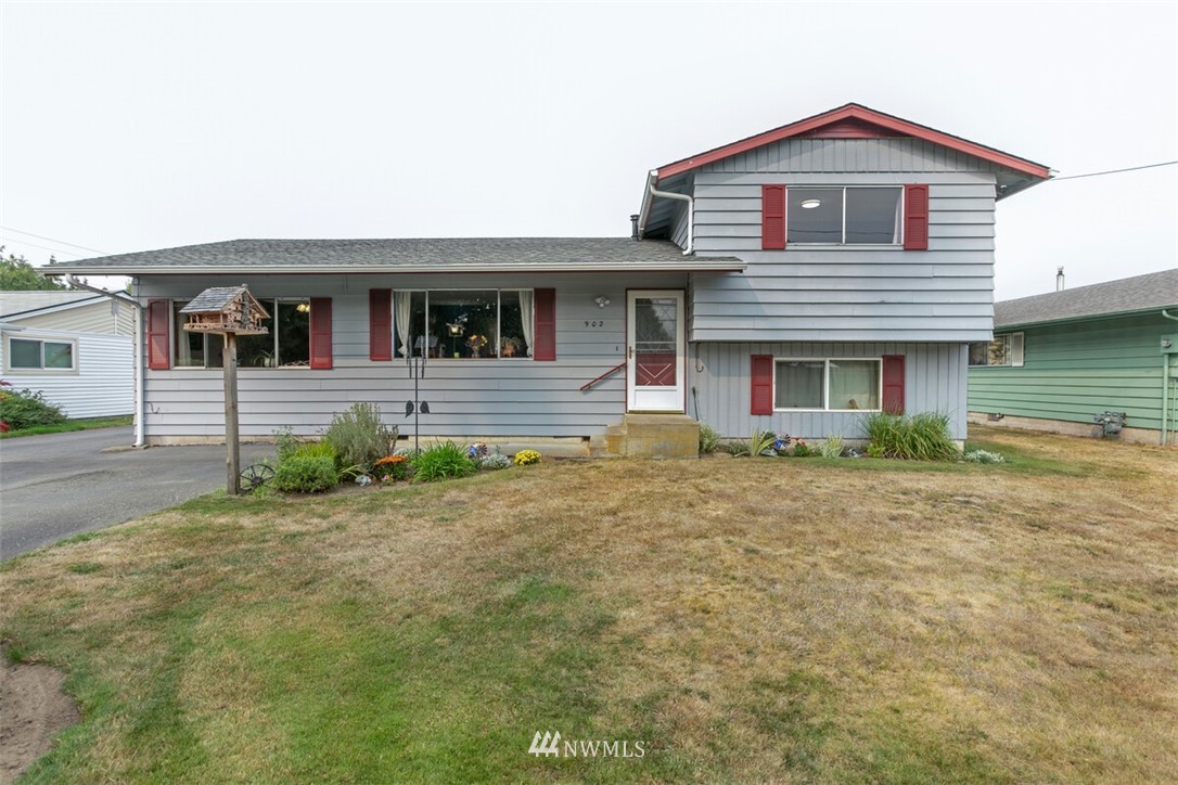 902 McGarigle Road Sedro-Woolley, WA 98284 - Photo 1 of 28 Gallery Image 1