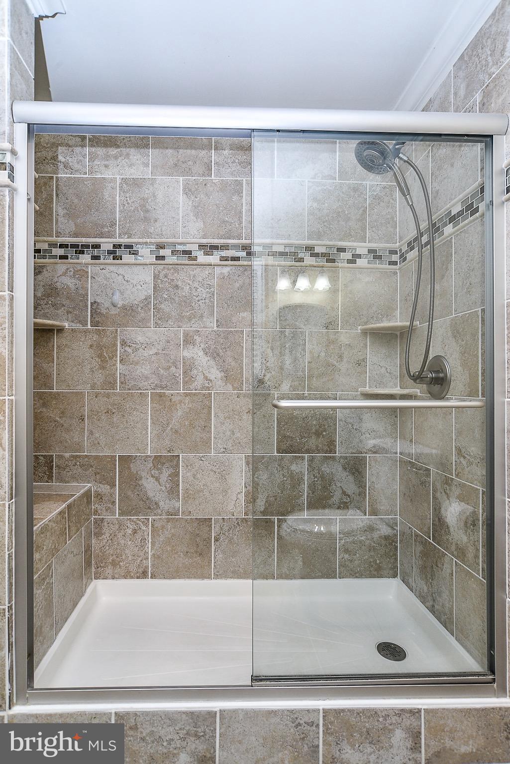 310 Cabin Road Southeast Vienna, VA 22180 - Photo 14 of 27 Bath (Master)