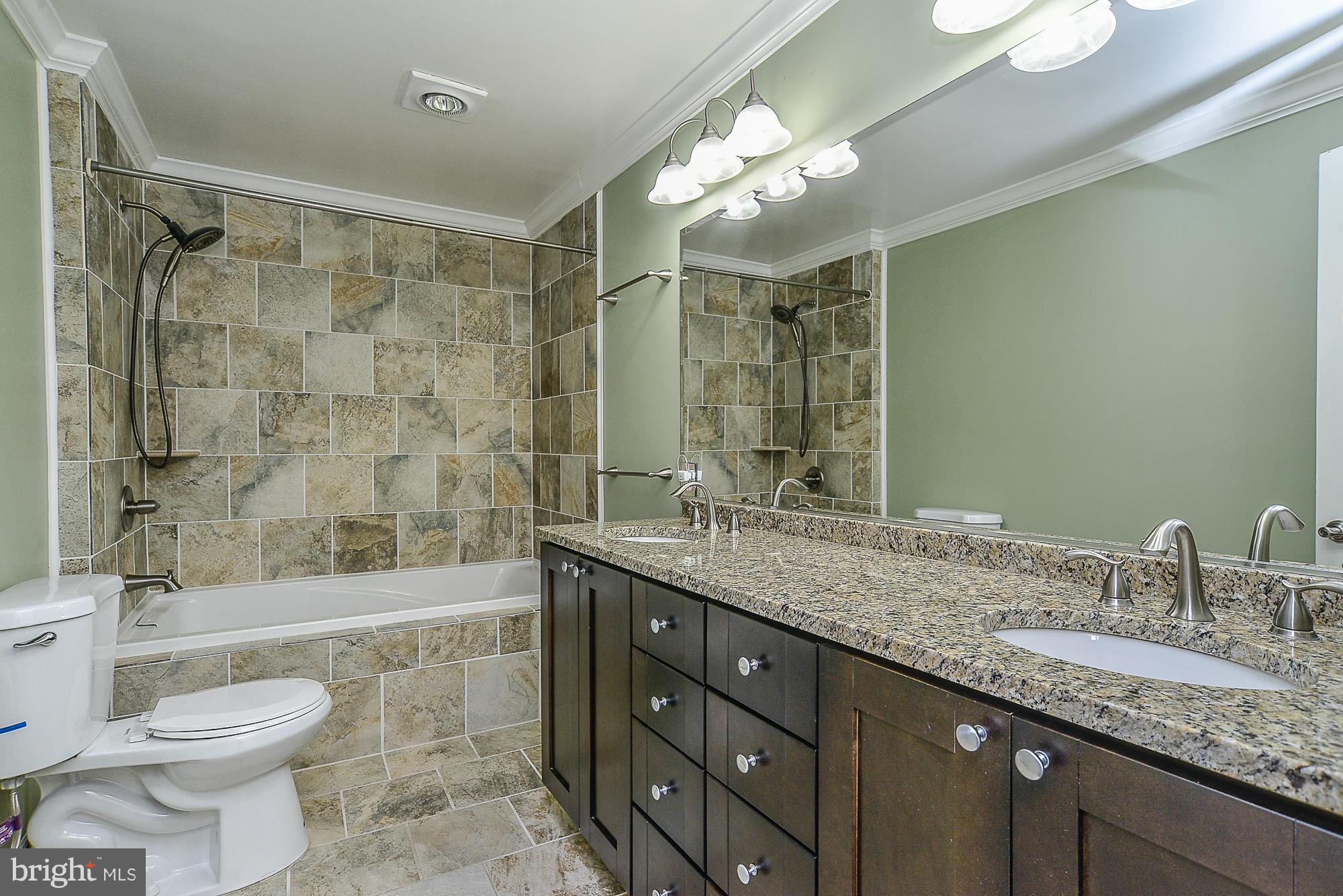 310 Cabin Road Southeast Vienna, VA 22180 - Photo 15 of 27 Bath