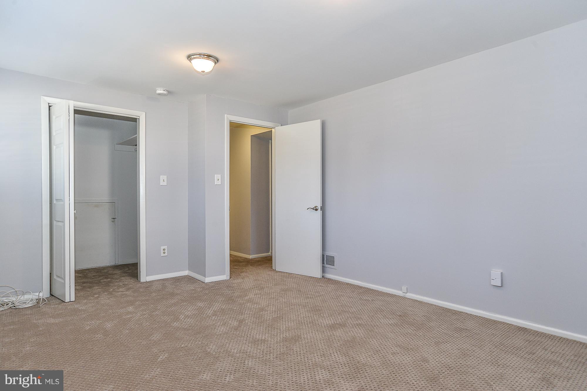 310 Cabin Road Southeast Vienna, VA 22180 - Photo 20 of 27 Bedroom