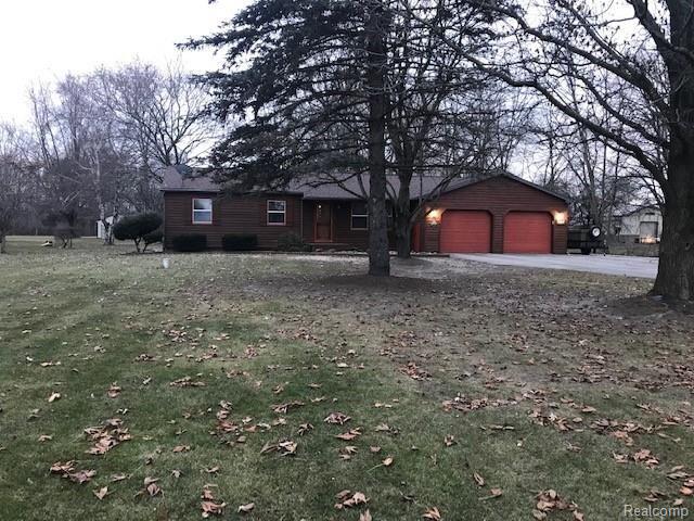 4121 West Lake Road Clio, MI 48420 - Photo 2 of 20 IMG_7573.jpg