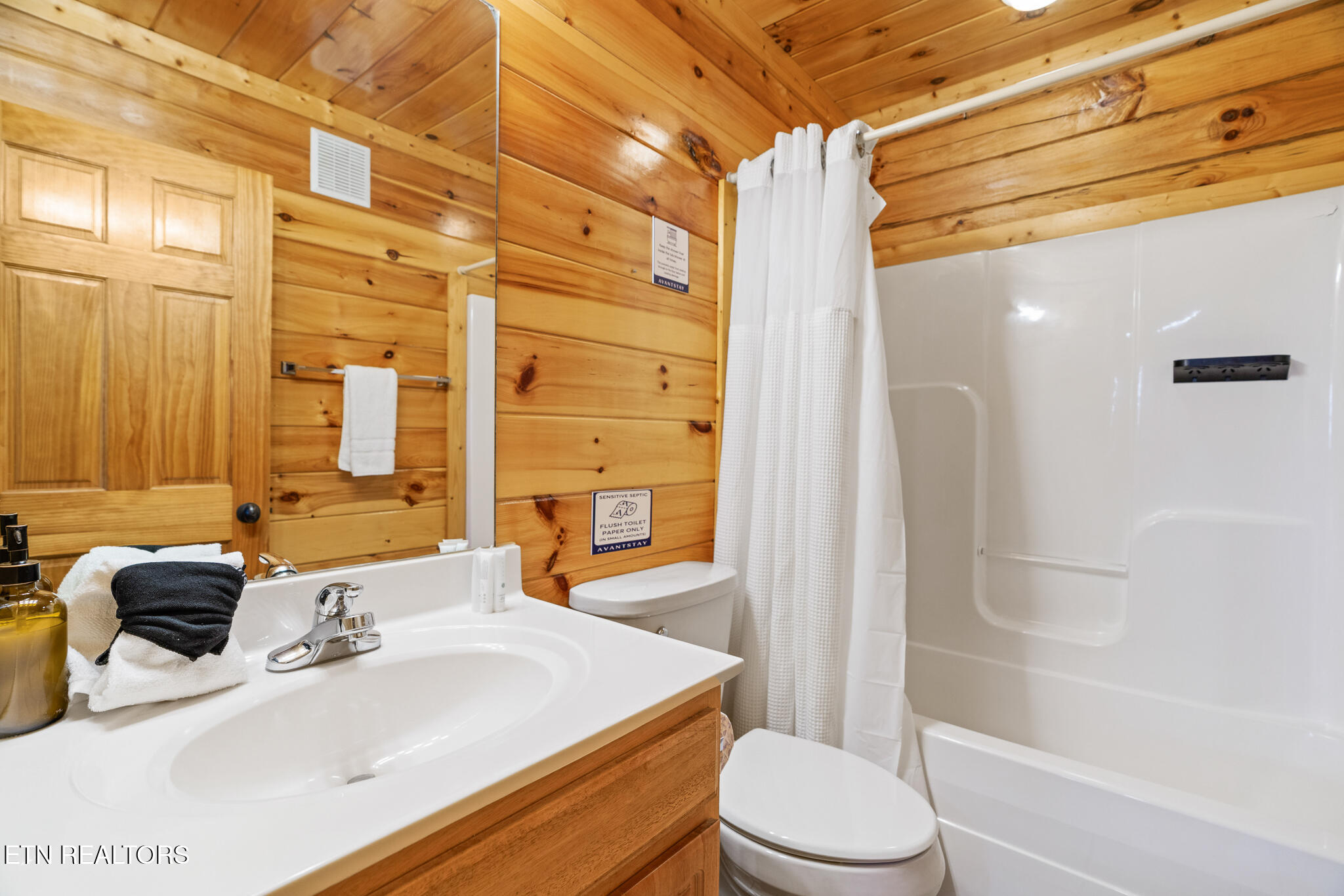 1734 Summit View Way Pigeon Forge, TN 37862 - Photo 16 of 41 untitled-15