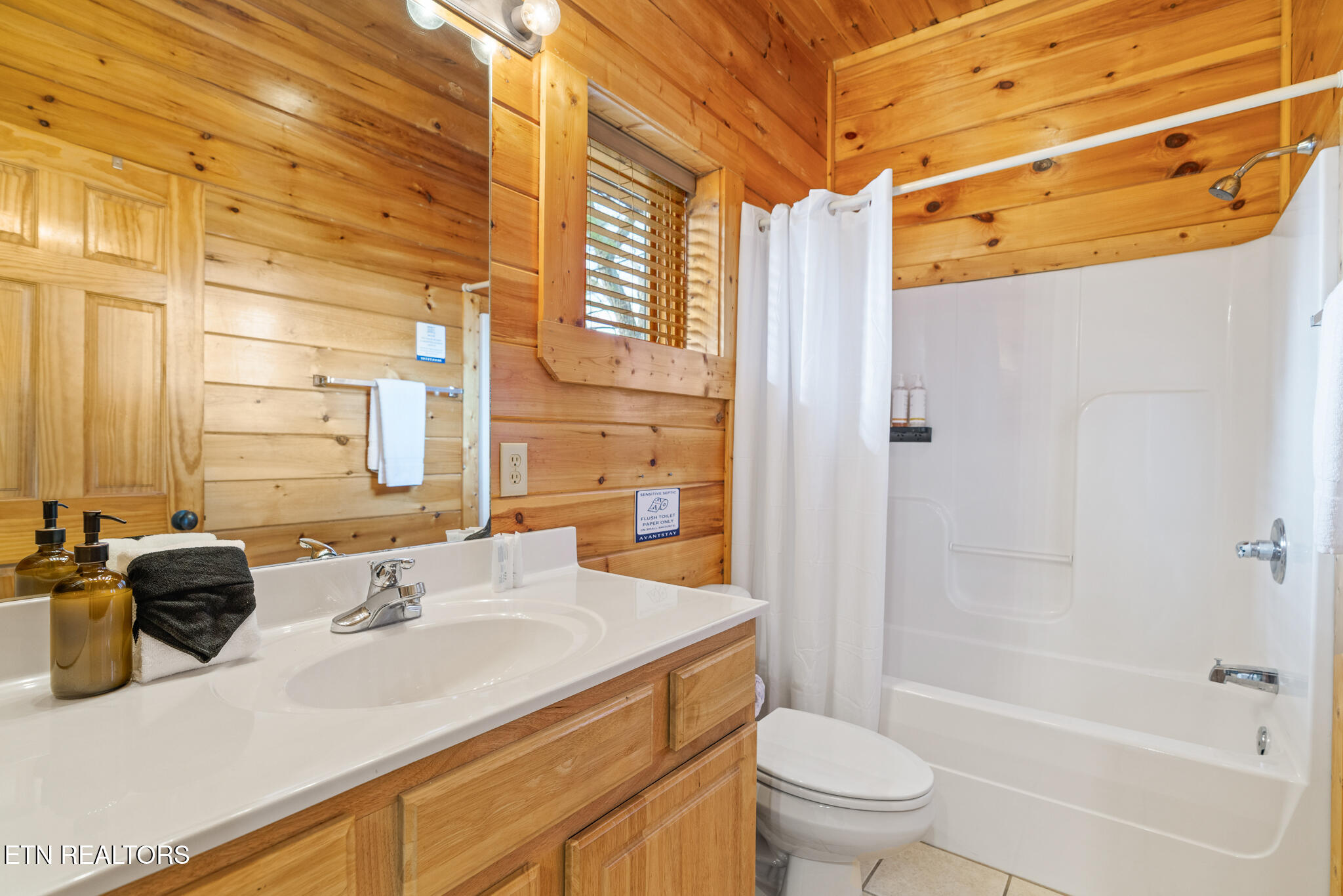 1734 Summit View Way Pigeon Forge, TN 37862 - Photo 25 of 41 untitled-24